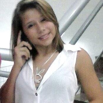 - Complicada e perfeitinha :) ♡ '