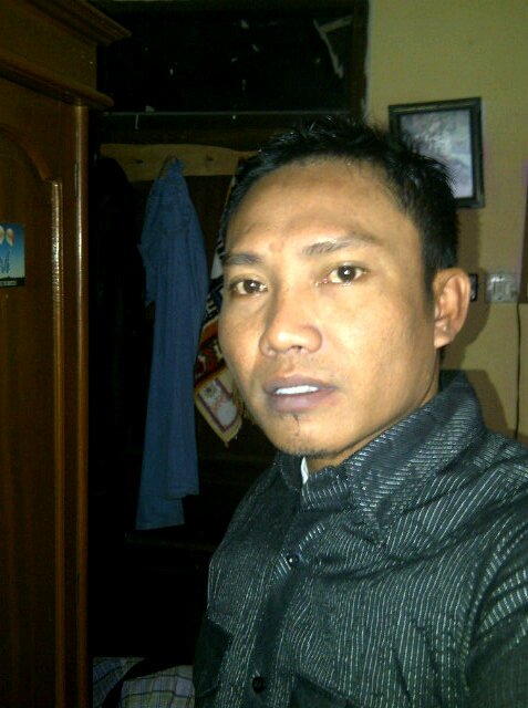 hendra751_'s profile picture. 