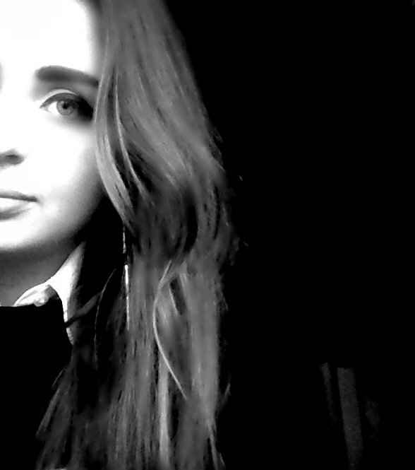 GO FOLLOW ME @Confused_Beth