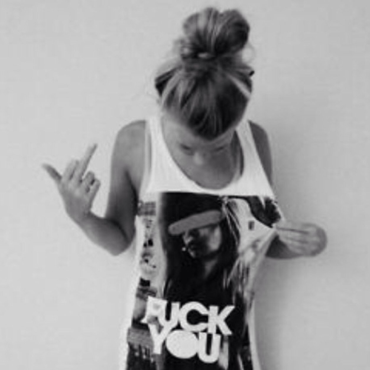 Slut_btch's profile picture. 