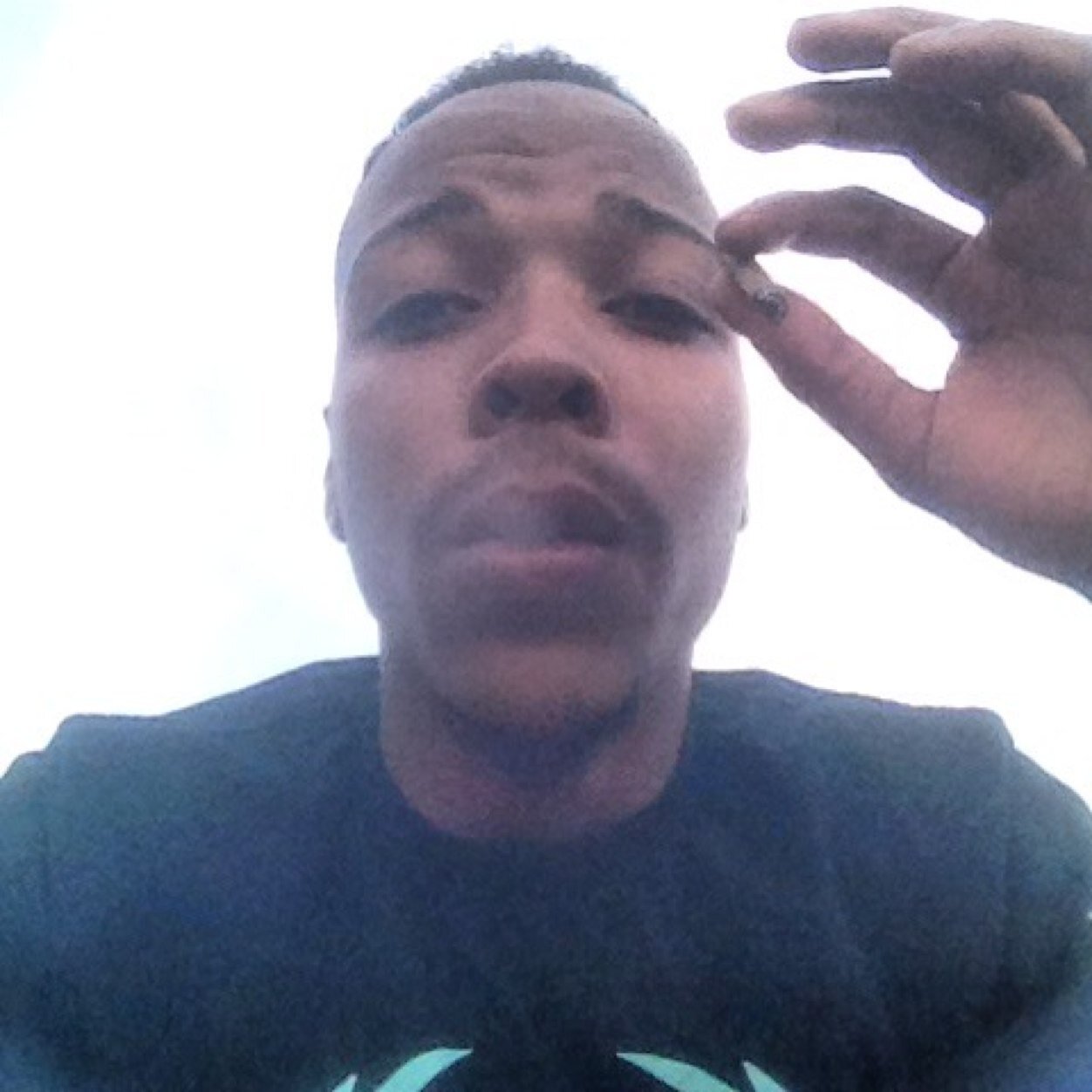 FMOI: Ro_Glenn Fuk yall ill rather smoke