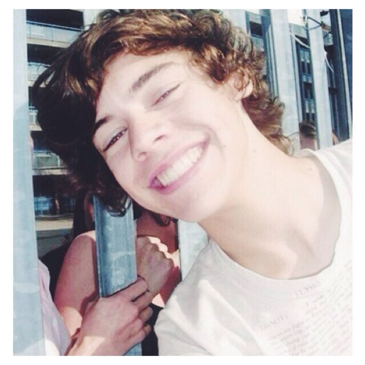FREE FOLLOW... please follow @MAGNESIUMHARRY