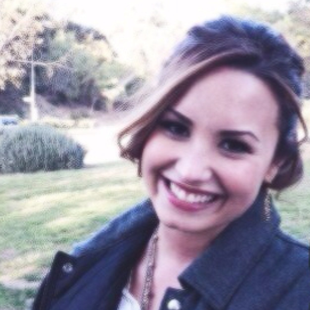 This girl is my inspiration, my strength, my life, an example to me and I'm proud to say that I'm her fan. If you love and admire her follow me.Since 07/03/2011