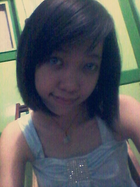 #MerrieNday ChineZe giRl,SimpLe, n Friendly.. Want to know me? Let's foll Me..