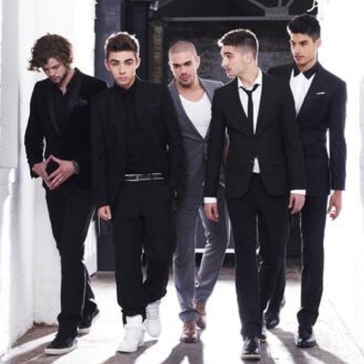 For TW Fanmily - A twitter account dedicated to The Wanted images  Follow back please!!