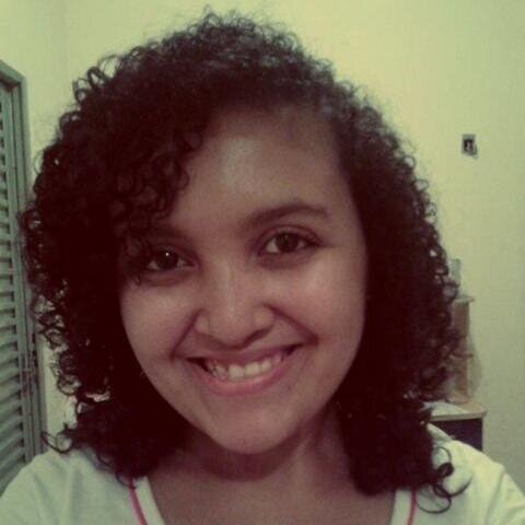 ''Sou como você me vê. Posso ser leve como uma brisa ou forte como uma ventania, Depende de quando e como você me vê passar.'' C. L.