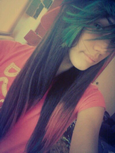 El idiota grita, el inteligente opina y el sabio calla.♥
