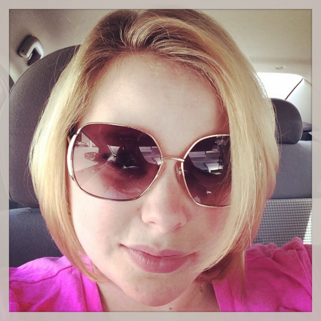 Nurse, Aunt and Pop culture enthusiast!