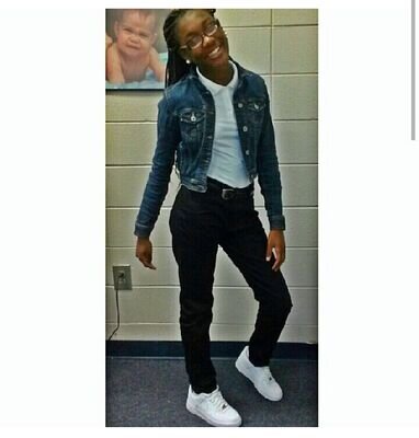 Cierra Gardner☝ ✌They say real girls Aint perfect, perfect girls Aint never real❤