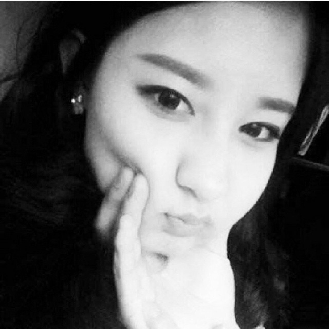 Park Yoora bot 私がみなさんにHappy Virusをお届けしますよ ~ ✨✨