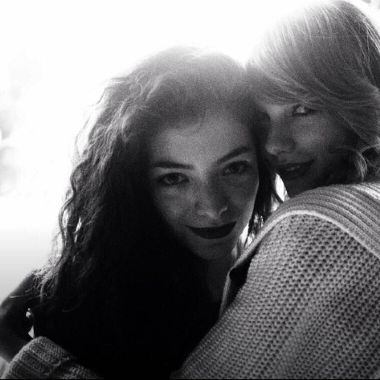 #REDTOUR Happy, free, confused and lonely at the same time. People say the world is millions of years old. Mine is 24. Never leaving my Tay. SWIFTIE PRIDE! ♥