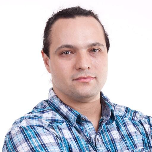 Software development enthusiast with over 20 year of experience implementing Java solutions. Leader of @NisJUG. Founder at @deavensoft