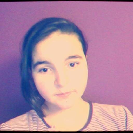 yasminaassalhi's profile picture. i folow back ;)