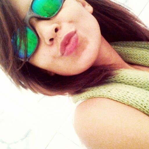 - Pintou as estrelas no muro, e teve o céu ao alcance das mãos. #douglas ♥ ;)