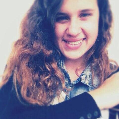 filipasimaura's profile picture. Não tenho ideias para ter uma boa bio e os meus tweets não fazem sentido mas podes seguir