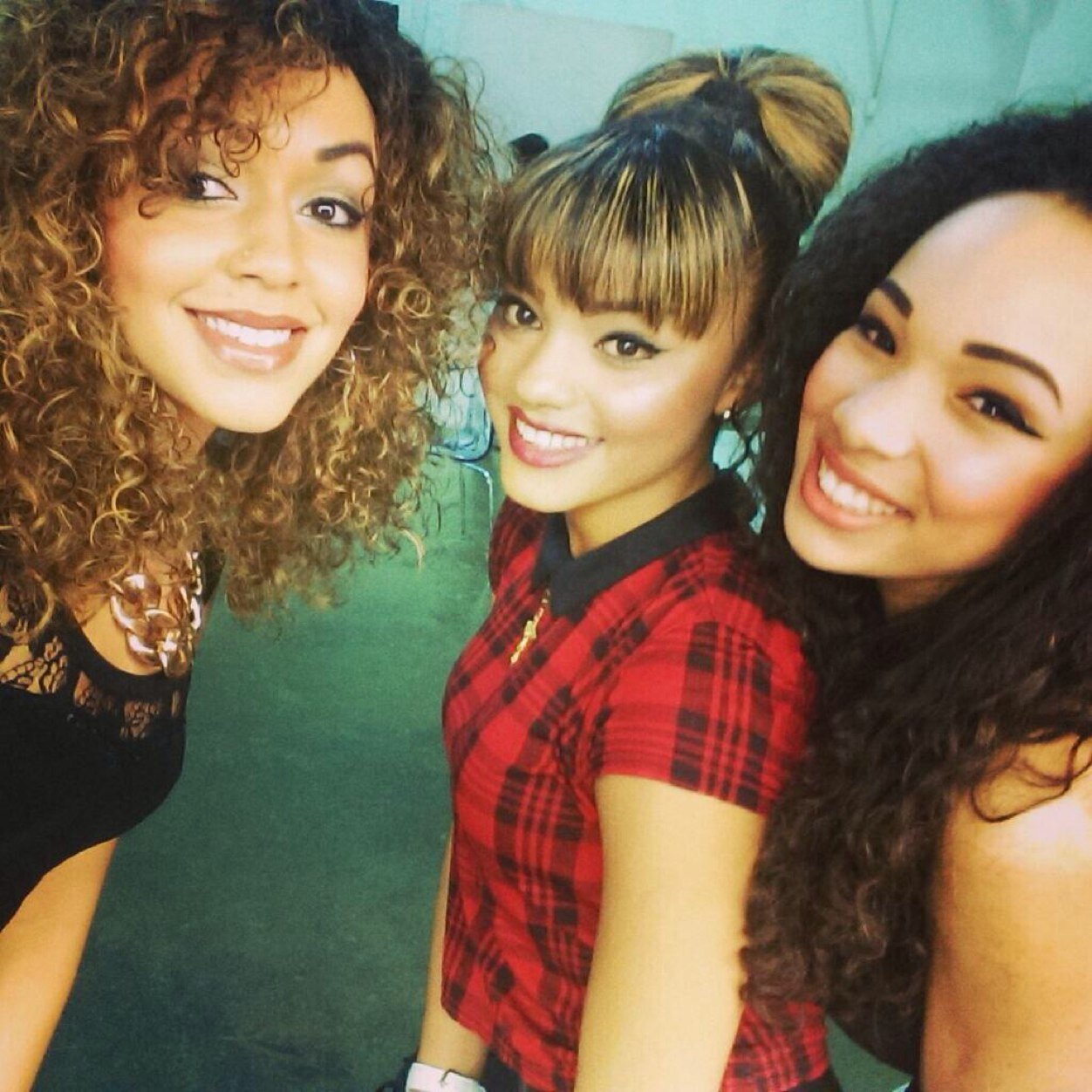 19 years old, loving girl group REAformed! REAformed rted 03/05/14