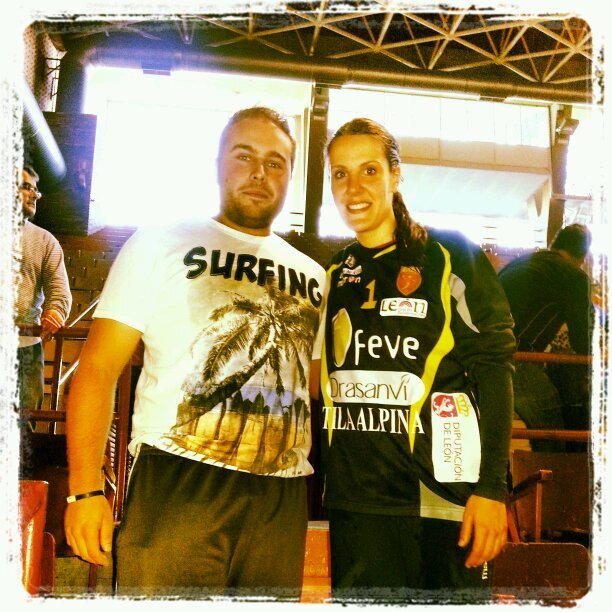 JaviNovoa88's profile picture. lucha leonesa, portero del (Almanza FS y alguno mas), amante del BM Ademar y Cleba.