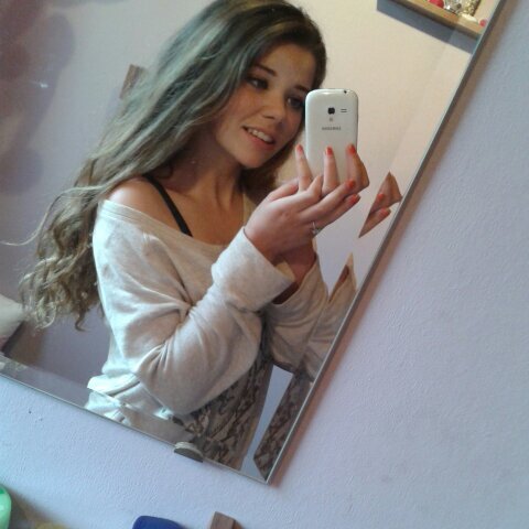 insta; ssharonnx ~ snapchat; meisje.sharon