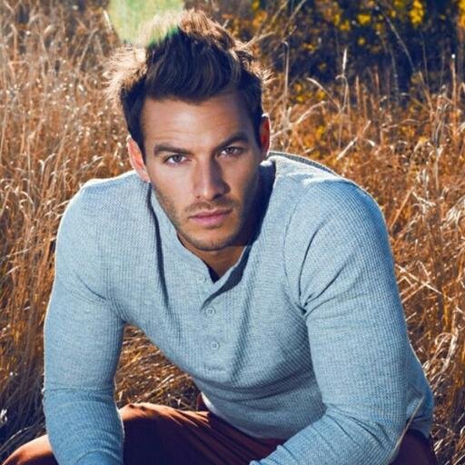Responsible and oldest son to @DarkestThorn and @DarksCompanion. I rule, they suck. (MC RP)