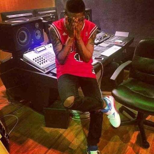 ComMalachy's profile picture. Music and me