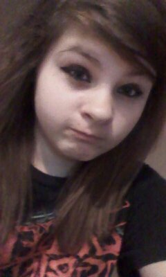 hey im Victoria,i like Netflix,anime,and heavy metal bands.My obsession is Mayday Parade and Im Single..bye ^•^