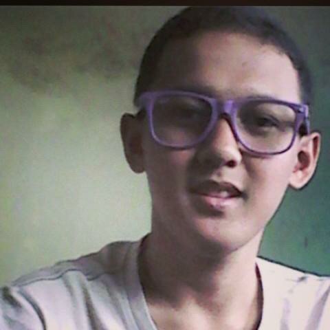 Widi Yuliadi (16) | 01-04-1998 | Passion ... (Y) | ®©
Kekuatan, Kegigihan, ketabahan ;)