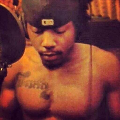 Name is Veracity, I be on some keep it real COOL laid back type ish. Producer/Artist from detroit, just livin my dreams