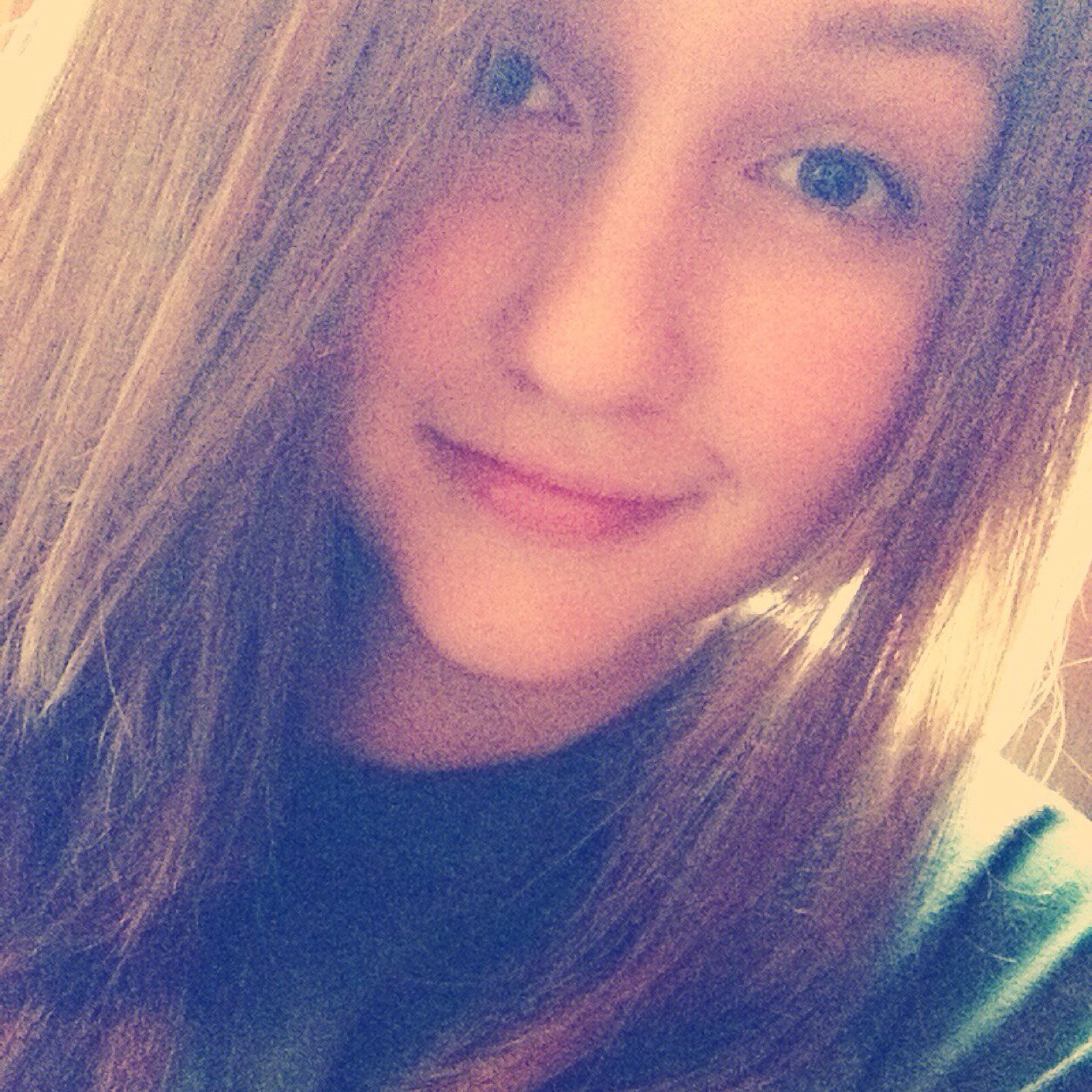 HiItsMarissa15's profile picture. 4 British boys stole my heart, 1 Irish boy ate it. :)