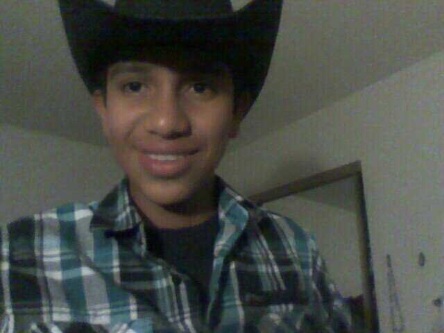 hernandeez1334's profile picture. 