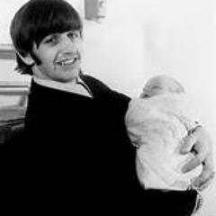 @TheWorldOf_HF is my wife @JaneAsherTeen @HarrisonFab1  are my BF I have a son called Zak and a daughter called Lee