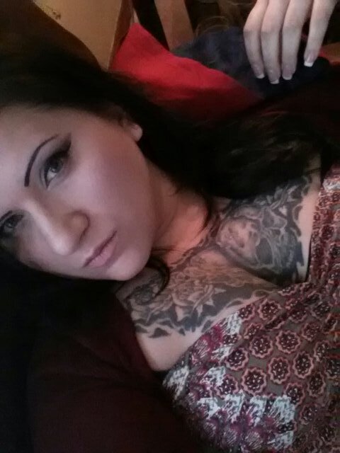 chinosbitch1's profile picture. 