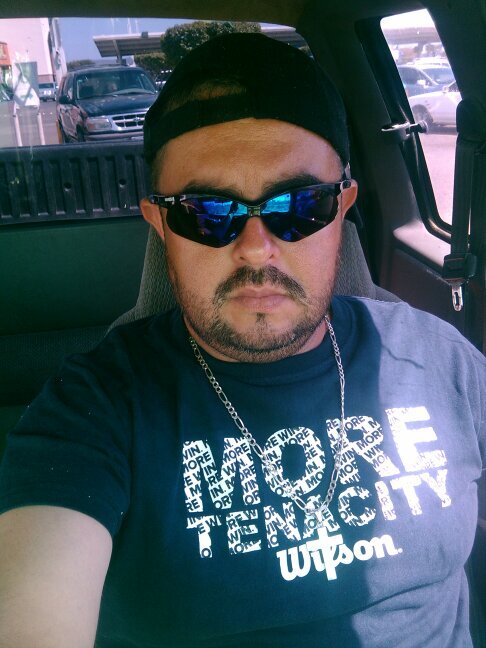 Onepimzt's profile picture. 