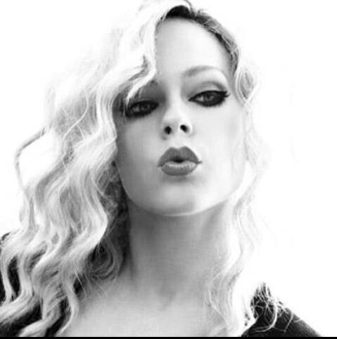 I don't have bio..follow me follow MAX. the smile my new title! welcome to evry bady!