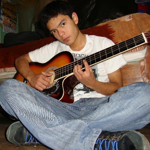 toco guitarra :D