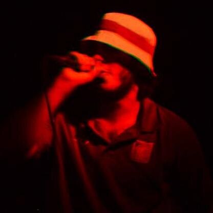 Hincha a muerte del Carabobo FC / Vocalista de @La_24_RocknGoll / 
 CoFundador de @Granadictos Klan 24 y LBS / Nómada Momentáneo /