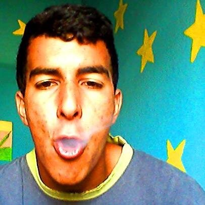 Me encanta estudiar, trabajar Y sobretodo Me encanta Tu Hermana :$ AJAJJA