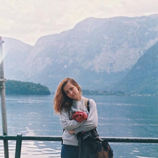 bornfreegrrl's profile picture. nous sommes des morts