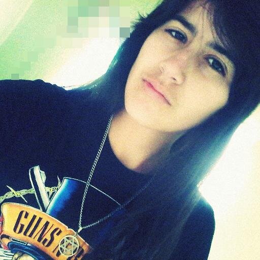 Um vicio? Morder e beijar :$ :$ :$ ou vc arrisca, ou fica na vontade, e aí? 



Acabou a bio, tíau (: