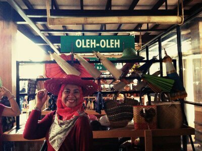 dessyinvita's profile picture. work hard, play harder, yoga lover