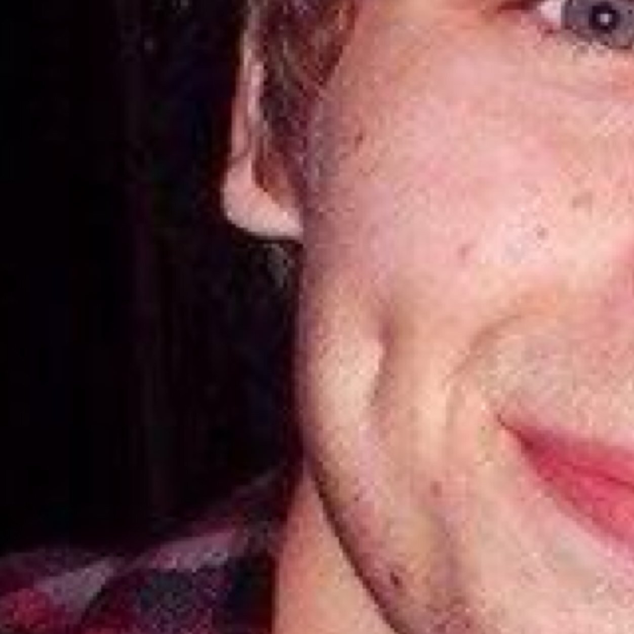 Follow @fivesaucewut