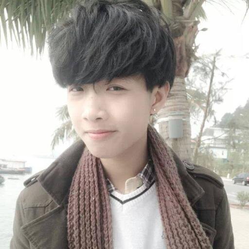 Bukan anak gaul, bukan anak mall, apalagi anak dugem. Cuma anak rumahan biasa aja