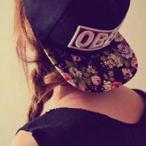 paulincia94's profile picture. 