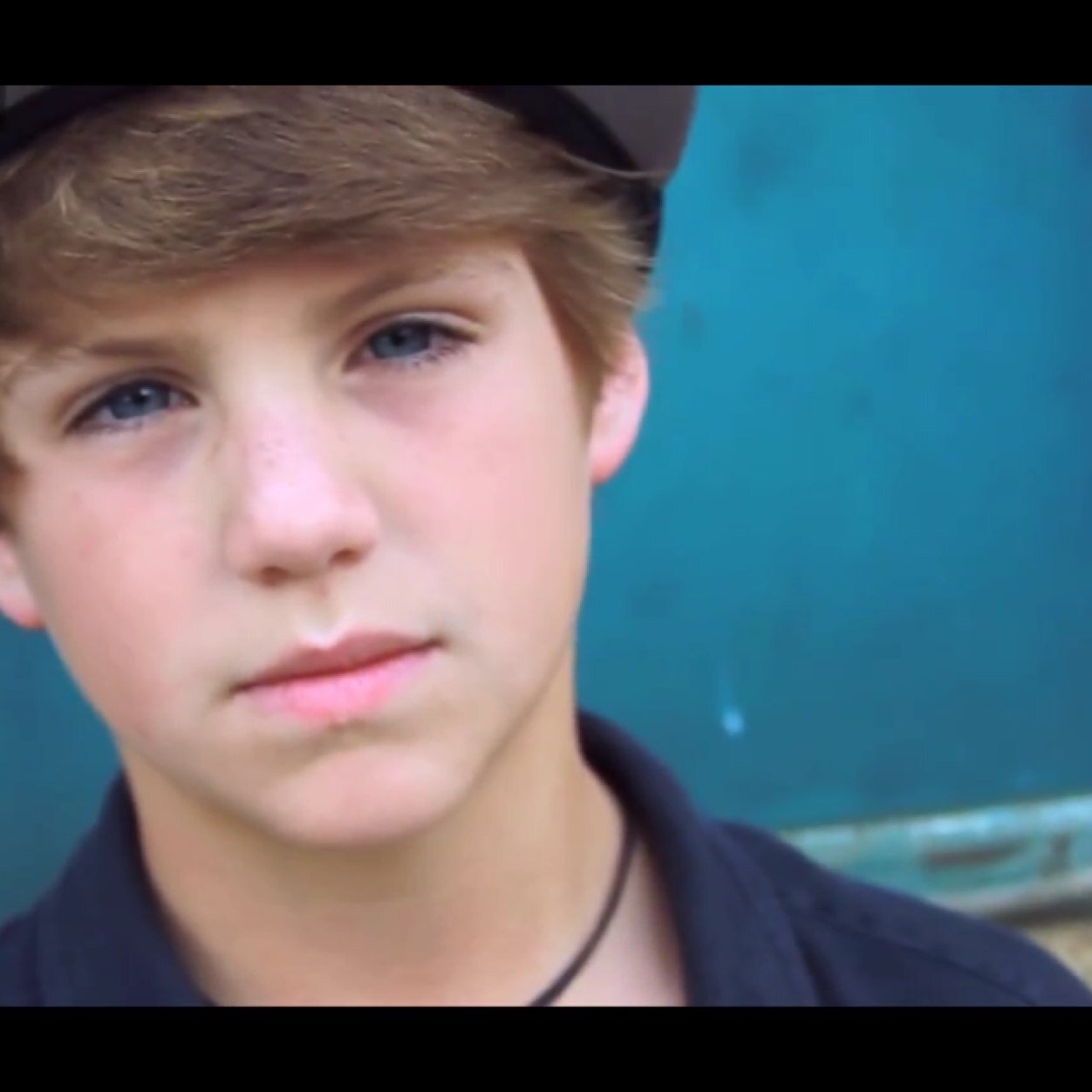 MattyB followed me on 2/8/13 @ 6:45am & noticed me 4 times :) @maddijanemusic followed on 6/17/13 @10:00 PM