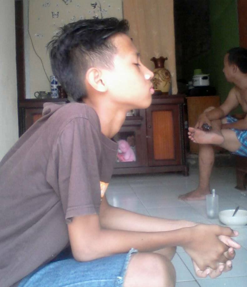 7secWkwk's profile picture. Tuhan. Aku mohon jodoh kan aku dengan dia. kalau bukan ya kali bukan..