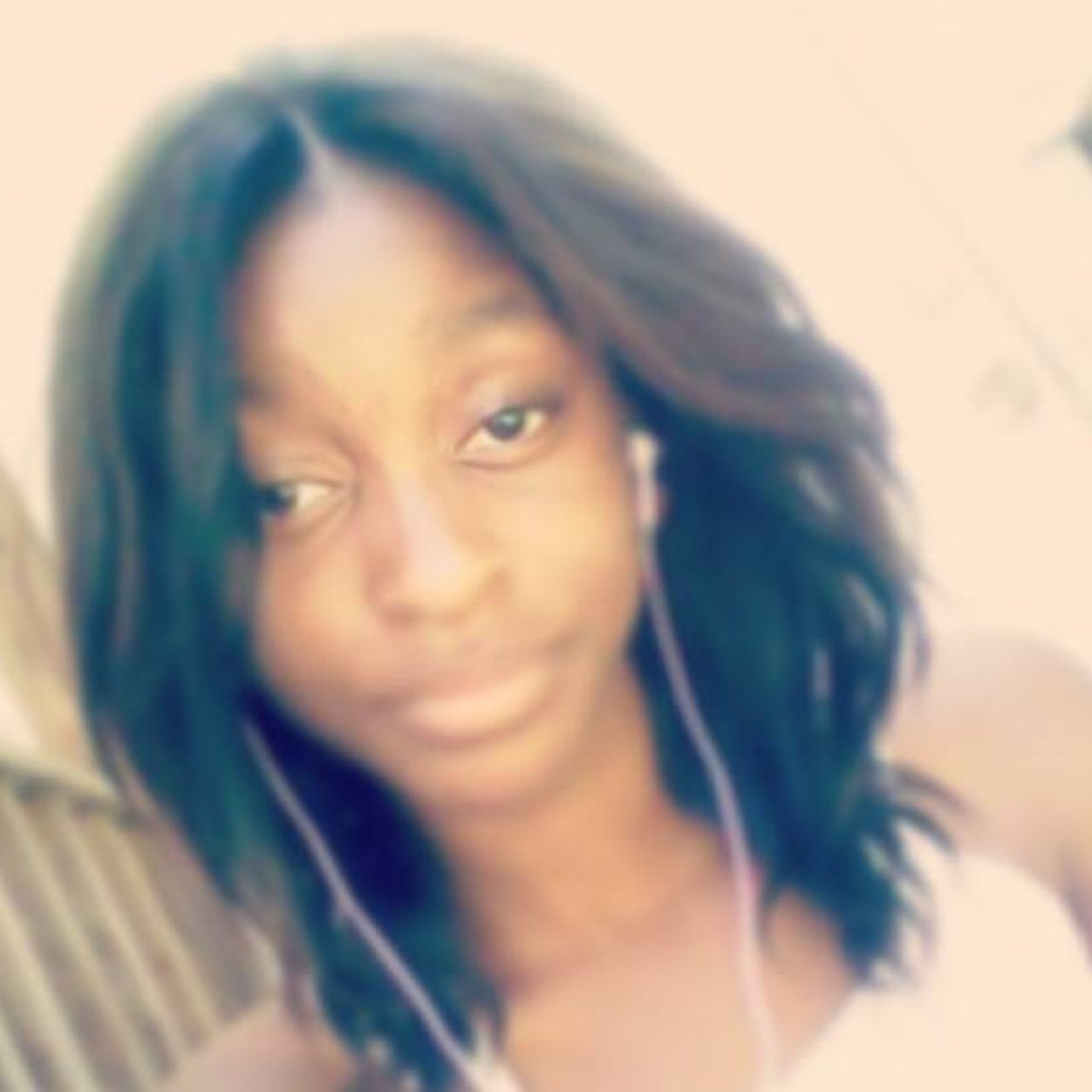 ItsMe_RedDuce's profile picture. , 16 . Class of 2016 , BHS Pirates , Instagram idgaf_samaria, Dont Like My Tweets Then Dont Follow Bitch . !