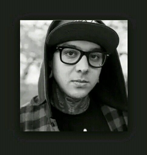 tonypxrry_'s profile picture. \\Love like War\\  Rp