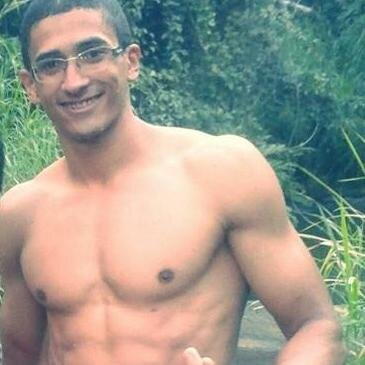 Humildade, não está no que voce usa, mas sim no que você é.