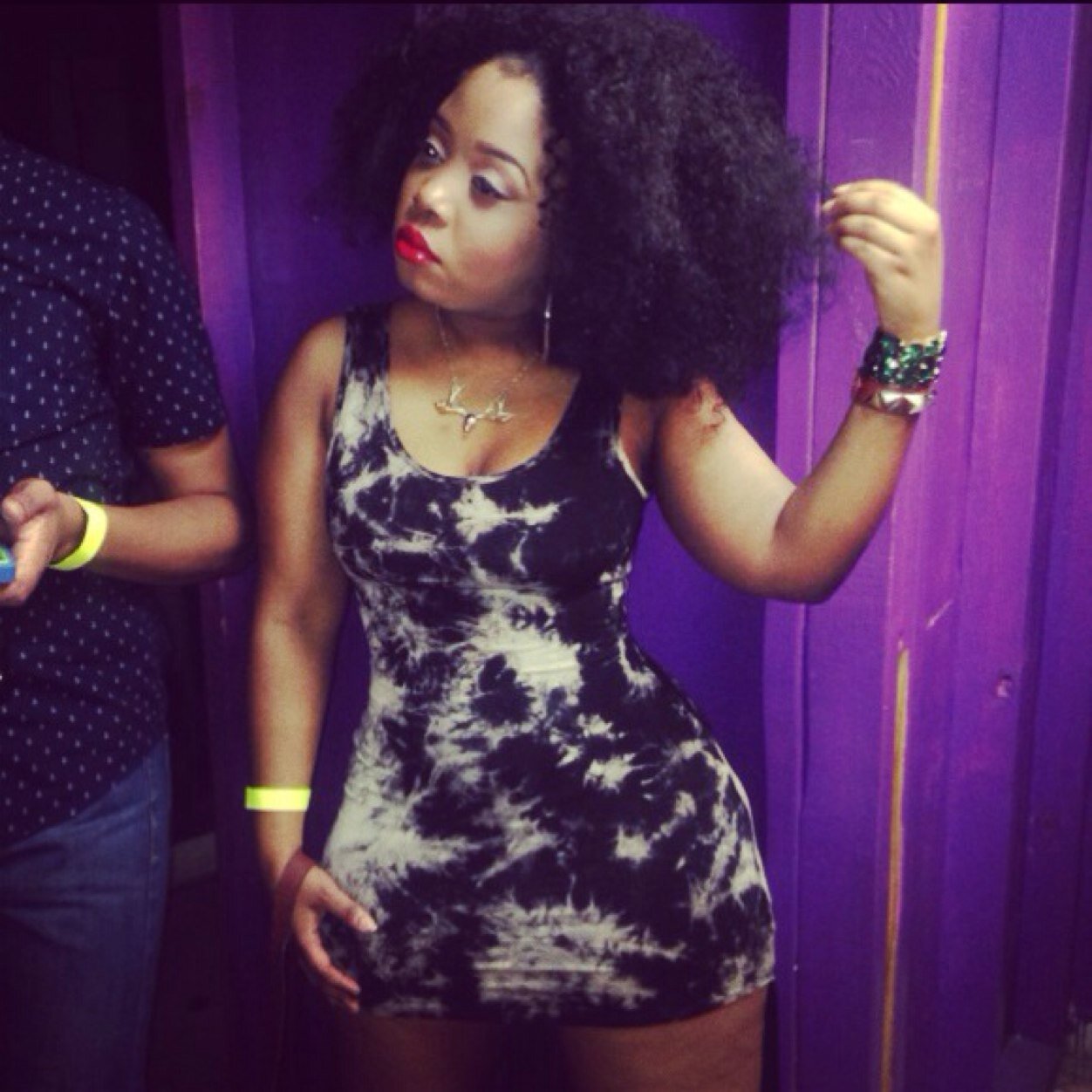 God first ALWAYS. Makeup Artist. Just a humble little girl with world class dreams.