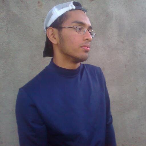 Soy una persona que esta en constante cambio, no soy perfecto y no tengo lo que quisiera tener pero voy en busqueda de ello