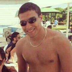 Luis9889's profile picture. Partidario de disfrutar el momento y que la cura para el ratón es seguir bebiendo